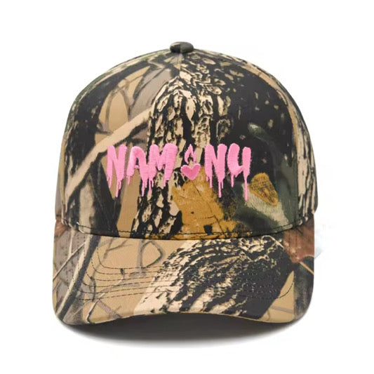 CAMOFLAUGE SNAPBACK HAT WITH PINK EMBROIDERED LOGO