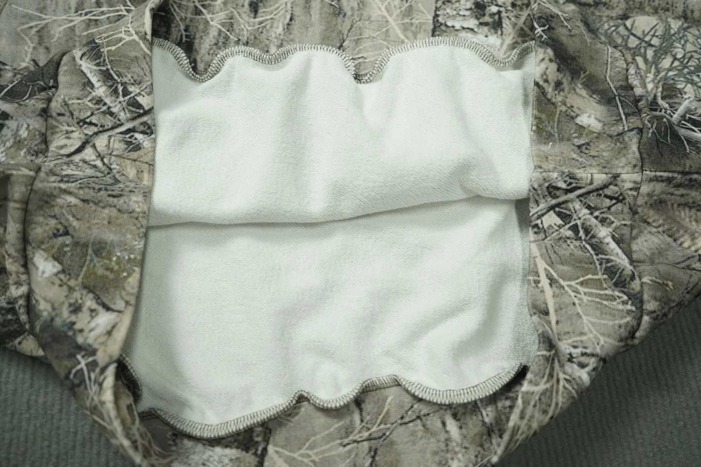 CAMOFLAUGE SWEATER