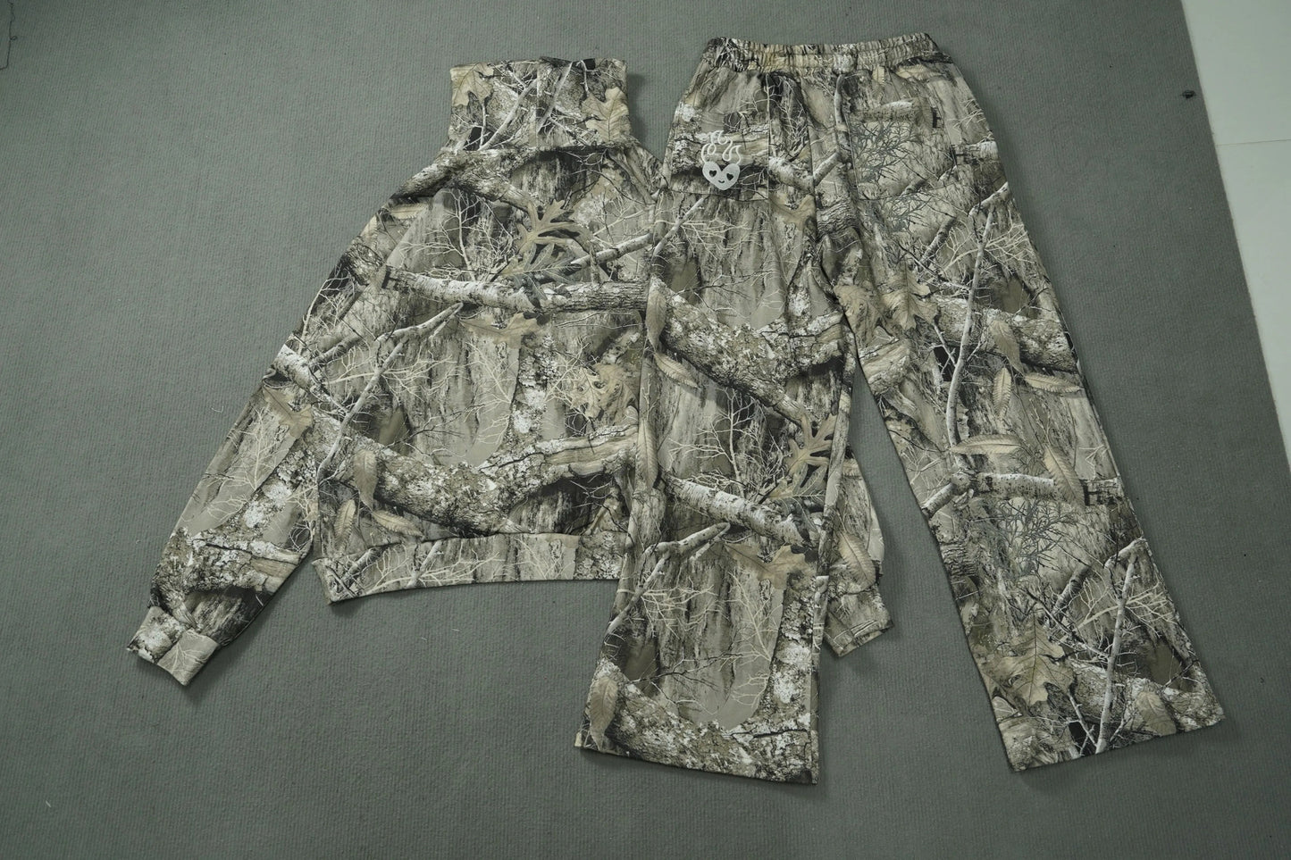 CAMOFLAUGE SWEATER